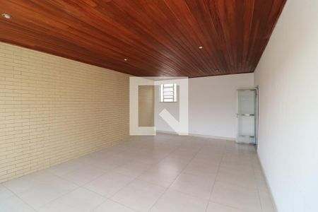 Sala de casa para alugar com 4 quartos, 300m² em Jardim Guanabara, Rio de Janeiro