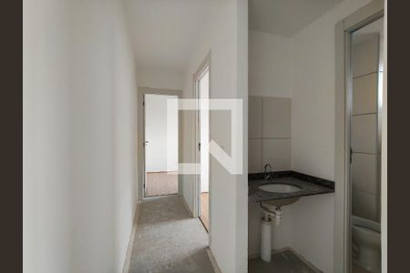 Corredor de apartamento à venda com 2 quartos, 42m² em Santo Cristo, Rio de Janeiro