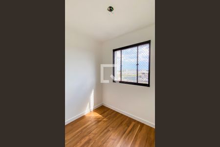 Quarto 1 de apartamento para alugar com 2 quartos, 42m² em Vila Campanela, São Paulo