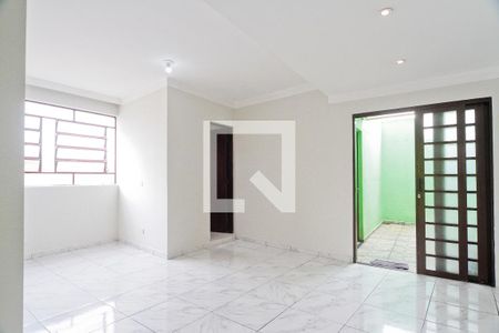 Casa para alugar com 3 quartos, 100m² em Vila Arcadia, São Paulo