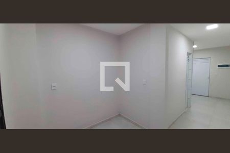 SSala/Quartoala de apartamento para alugar com 1 quarto, 25m² em Km 18, Osasco