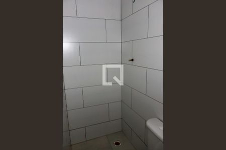 Banheiro de apartamento para alugar com 1 quarto, 30m² em Vila Quitauna, Osasco