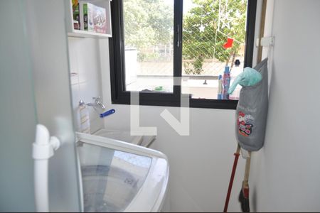 Apartamento à venda com 2 quartos, 56m² em Del Castilho, Rio de Janeiro