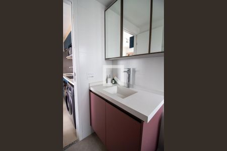 Banheiro de apartamento à venda com 2 quartos, 45m² em Butantã, São Paulo