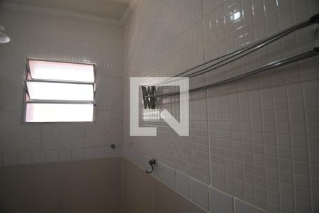 Banheiro de kitnet/studio para alugar com 1 quarto, 45m² em Cidade Universitária, Campinas