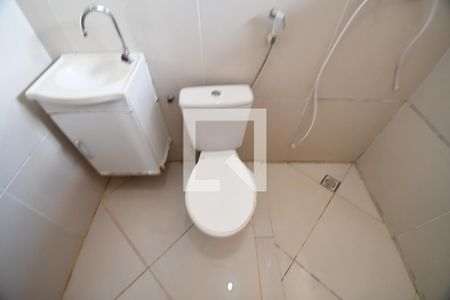 Banheiro de kitnet/studio para alugar com 1 quarto, 45m² em Cidade Universitária, Campinas