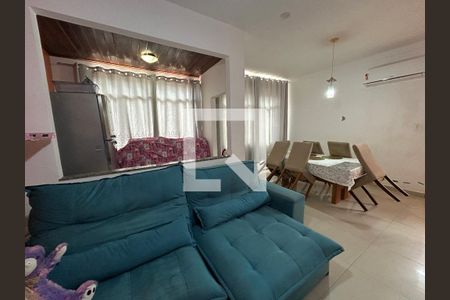 Sala de casa para alugar com 3 quartos, 100m² em Quintino Bocaiúva, Rio de Janeiro