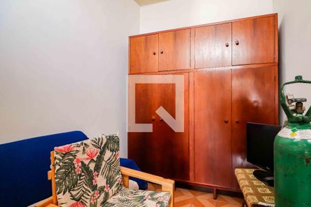 Quarto 2 de casa para alugar com 2 quartos, 70m² em Vila Dalva, São Paulo