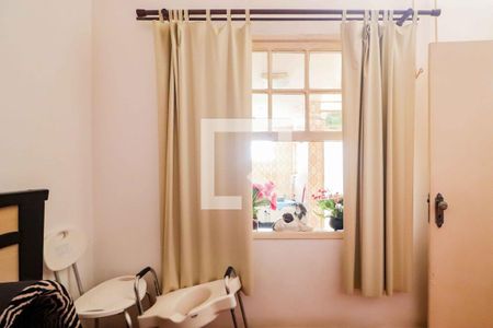 Quarto 1 de casa para alugar com 2 quartos, 70m² em Vila Dalva, São Paulo