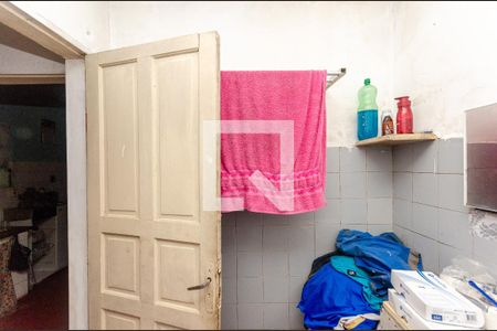 Banheiro de casa à venda com 1 quarto, 53m² em Jardim Cecy, São Paulo