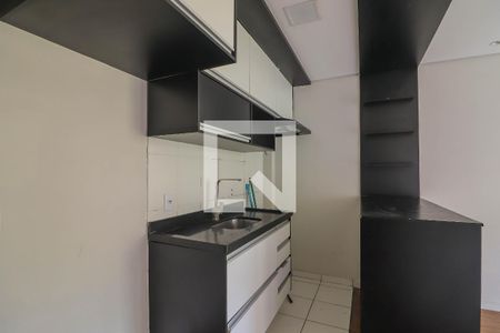 Sala/Cozinha de apartamento para alugar com 2 quartos, 39m² em Vila Butantã, São Paulo