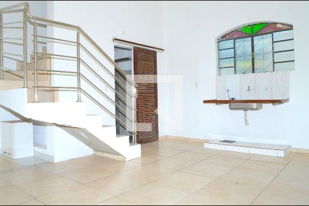 Sala/Cozinha de casa para alugar com 2 quartos, 70m² em Tupi, Belo Horizonte