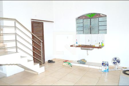 Casa para alugar com 2 quartos, 70m² em Tupi, Belo Horizonte