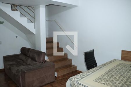 Casa de Condomínio para alugar com 2 quartos, 70m² em Vila Clara, Cotia