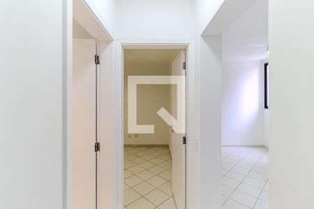 Corredor de apartamento para alugar com 2 quartos, 44m² em Santa Cecilia, São Paulo