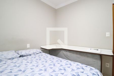 Quarto 1 de apartamento para alugar com 3 quartos, 80m² em Santa Mônica, Uberlândia