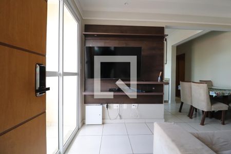 Sala de apartamento para alugar com 3 quartos, 80m² em Santa Mônica, Uberlândia