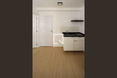 Sala e Cozinha de apartamento para alugar com 2 quartos, 25m² em Vila Ema, São Paulo