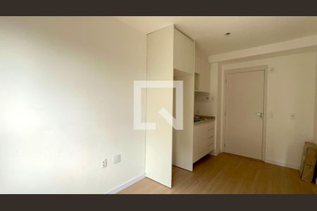 Sala de kitnet/studio para alugar com 1 quarto, 35m² em Pinheiros, São Paulo