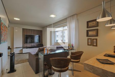 Apartamento à venda com 4 quartos, 260m² em Carmo, Belo Horizonte