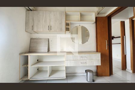 Quarto de apartamento para alugar com 1 quarto, 35m² em Embaré, Santos