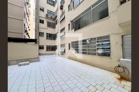 Área de serviço - vista de apartamento para alugar com 3 quartos, 150m² em Copacabana, Rio de Janeiro