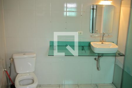 Banheiro  da Suíte  de casa para alugar com 3 quartos, 100m² em Ferrazópolis, São Bernardo do Campo