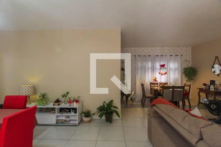 Sala de casa à venda com 6 quartos, 500m² em Vila Ema, São Paulo