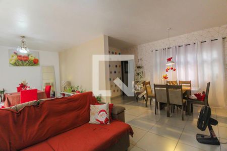 Sala de casa à venda com 6 quartos, 500m² em Vila Ema, São Paulo