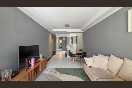 Sala de casa para alugar com 3 quartos, 110m² em Vila Isa, São Paulo