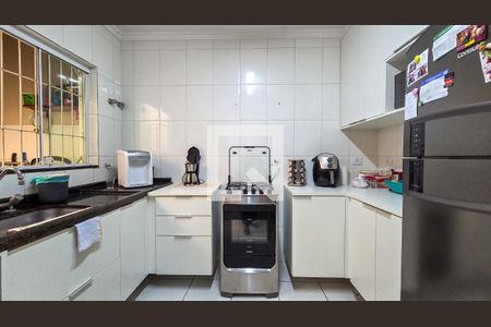 Cozinha  de casa para alugar com 3 quartos, 110m² em Vila Isa, São Paulo
