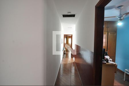 Corredor de casa à venda com 3 quartos, 125m² em Parque Edu Chaves, São Paulo