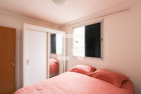 Suíte de apartamento para alugar com 3 quartos, 75m² em Planalto, Belo Horizonte