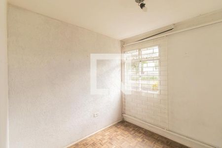Quarto 1 de apartamento para alugar com 2 quartos, 54m² em Sítio Cercado, Curitiba