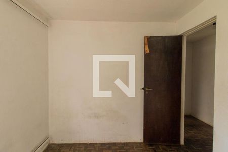 Quarto 1 de apartamento para alugar com 2 quartos, 54m² em Sítio Cercado, Curitiba