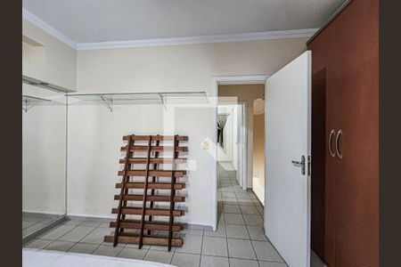 Quarto 1 de apartamento para alugar com 2 quartos, 97m² em Embaré, Santos