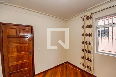 Apartamento para alugar com 3 quartos, 130m² em Santa Rosa, Belo Horizonte