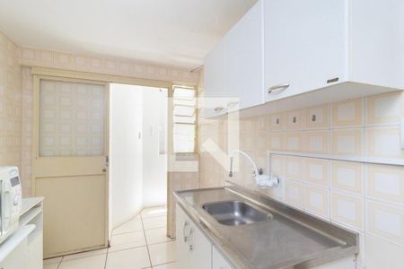 Cozinha  de apartamento para alugar com 2 quartos, 62m² em Medianeira, Porto Alegre