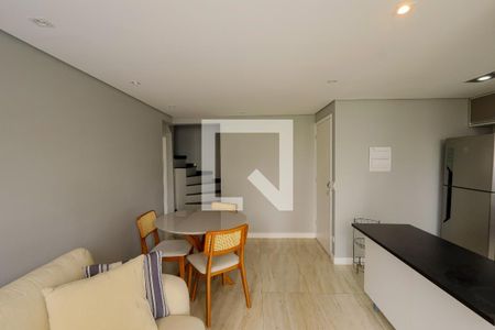 Sala de estar e jantar de apartamento para alugar com 2 quartos, 100m² em Brooklin, São Paulo