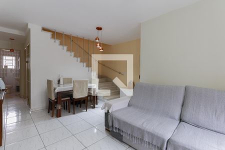 Sala de casa à venda com 3 quartos, 128m² em Jardim Picolo, São Paulo