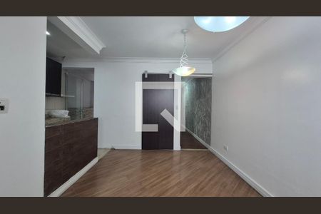 Sala  de casa para alugar com 3 quartos, 131m² em Parque Jaçatuba, Santo André