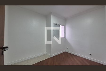 Quarto 2 de casa para alugar com 3 quartos, 131m² em Parque Jaçatuba, Santo André