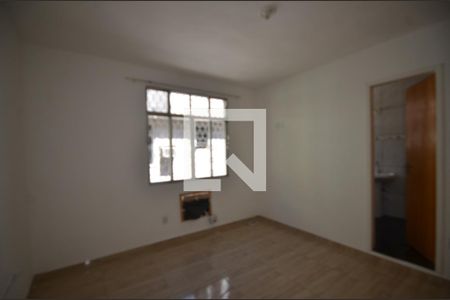 Quarto 1 Suite de casa para alugar com 2 quartos, 100m² em Vila Valqueire, Rio de Janeiro