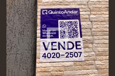 Placa instalada de casa à venda com 4 quartos, 100m² em Jardim Itapolis, São Paulo