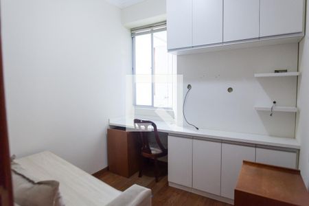 quarto 1 de apartamento para alugar com 4 quartos, 90m² em Buritis, Belo Horizonte