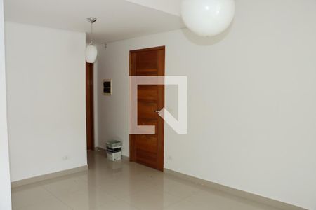 Casa de Condomínio para alugar com 2 quartos, 86m² em Jardim Maria Tereza, Cotia
