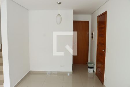Casa de Condomínio para alugar com 2 quartos, 86m² em Jardim Maria Tereza, Cotia