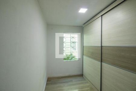 Quarto 1 de apartamento para alugar com 2 quartos, 49m² em Campo Comprido, Curitiba
