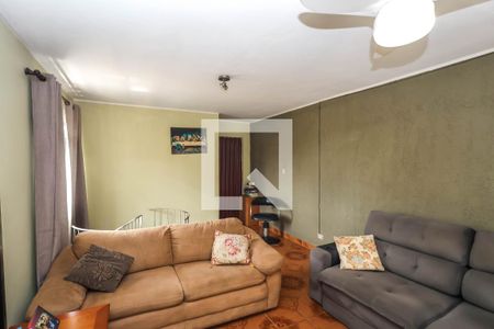 Sala de casa à venda com 3 quartos, 125m² em Jardim Santa Emilia, São Paulo