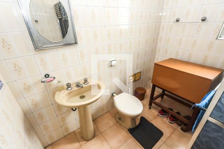 Banheiro 1 de casa à venda com 3 quartos, 125m² em Jardim Santa Emilia, São Paulo